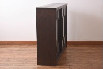 ラフジュ工房オリジナル　花菱模様のガラス入り戸棚(サイドボード、収納棚、リビングボード)(1)(R-030311)