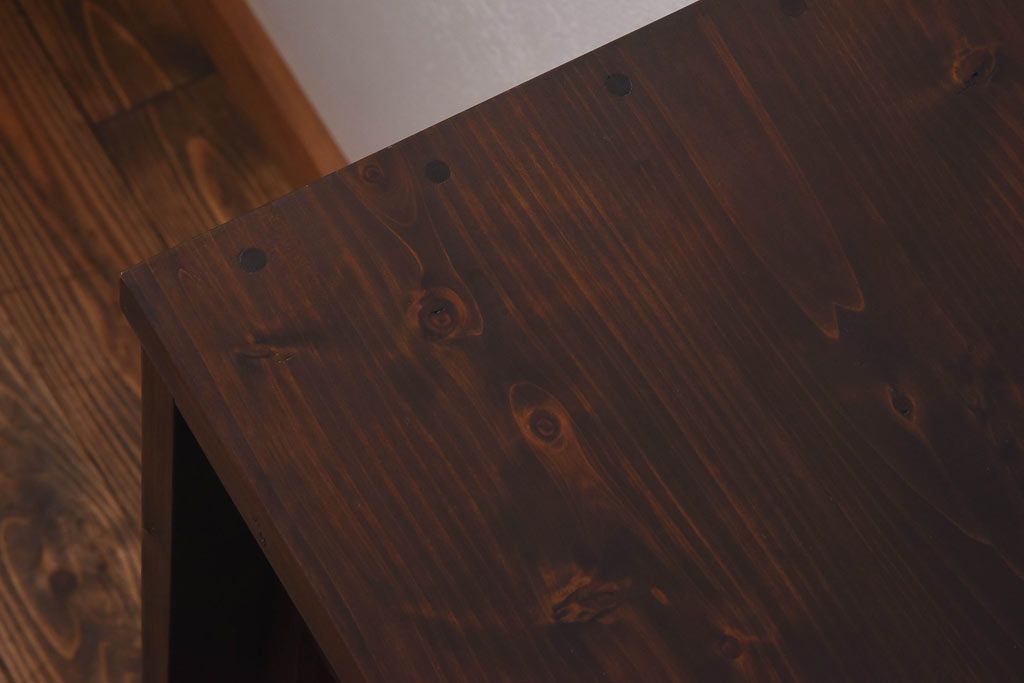 ラフジュ工房オリジナル　花菱模様のガラス入り戸棚(サイドボード、収納棚、リビングボード)(1)(R-030311)