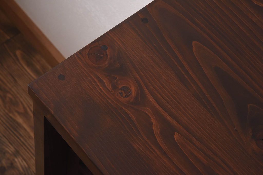 ラフジュ工房オリジナル　花菱模様のガラス入り戸棚(サイドボード、収納棚、リビングボード)(2)(R-030313)