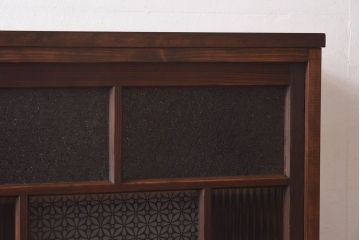 ラフジュ工房オリジナル　花菱模様のガラス入り戸棚(サイドボード、収納棚、リビングボード)(2)(R-030313)