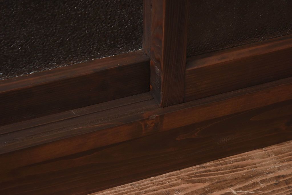 ラフジュ工房オリジナル　花菱模様のガラス入り戸棚(サイドボード、収納棚、リビングボード)(2)(R-030313)