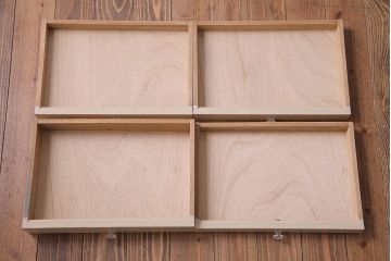 ペイント家具　2色の淡いカラーが可愛らしいデンタルキャビネット(収納棚)(R-030318)