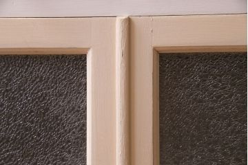 ペイント家具　2色の淡いカラーが可愛らしいデンタルキャビネット(収納棚)(R-030318)