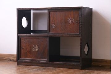 ビンテージ家具　ビンテージ　浮造り仕上げ　栗材の木目が魅力の飾り棚(茶棚)(R-030319)