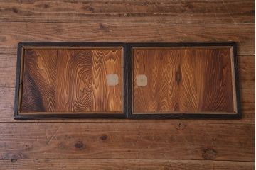 ビンテージ家具　ビンテージ　浮造り仕上げ　栗材の木目が魅力の飾り棚(茶棚)(R-030319)