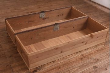 アンティーク家具　リメイク　桜丸金具　美しい漆塗りが楽しめる米沢箪笥ローチェスト(和タンス、ローボード、リビングボード、引き出し)(R-030320)