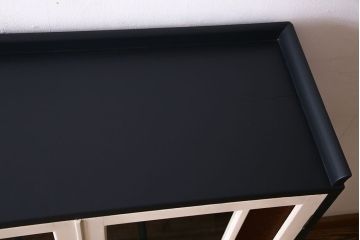 ペイント家具　当時物色ガラス入り!　シックな色味がお洒落な大振りのブックケース(本箱、キャビネット、収納棚)(R-030323)