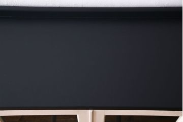 ペイント家具　当時物色ガラス入り!　シックな色味がお洒落な大振りのブックケース(本箱、キャビネット、収納棚)(R-030323)