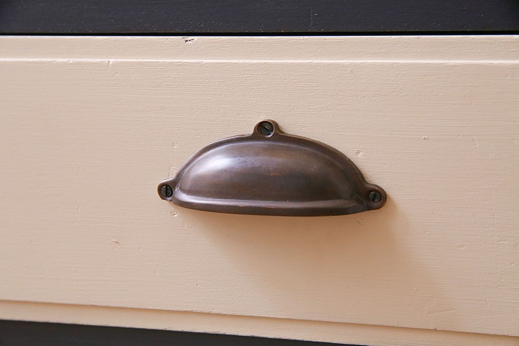 ペイント家具　当時物色ガラス入り!　シックな色味がお洒落な大振りのブックケース(本箱、キャビネット、収納棚)(R-030323)