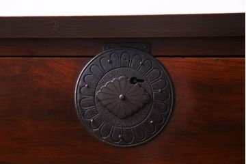 アンティーク家具　和製アンティーク　前面ケヤキ材　相馬箪笥をリメイクしたローチェスト(引き出し、リビングボード)(R-030324)