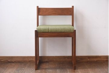 北欧テイスト家具　チーク材　シンプルなビンテージチェア(ダイニングチェア、イス、椅子)(1)(R-030326)