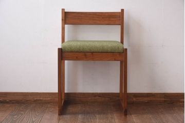 北欧テイスト家具　チーク材　シンプルなビンテージチェア(ダイニングチェア、イス)(1)(R-030330)