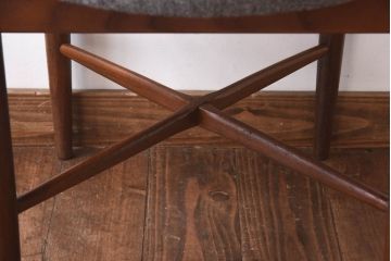 アンティーク家具　G-PLAN(ジープラン)　Fresco(フレスコ)　落ち着いた印象のサーキュラーチェア(ダイニングチェア、椅子)(1)(R-030334)