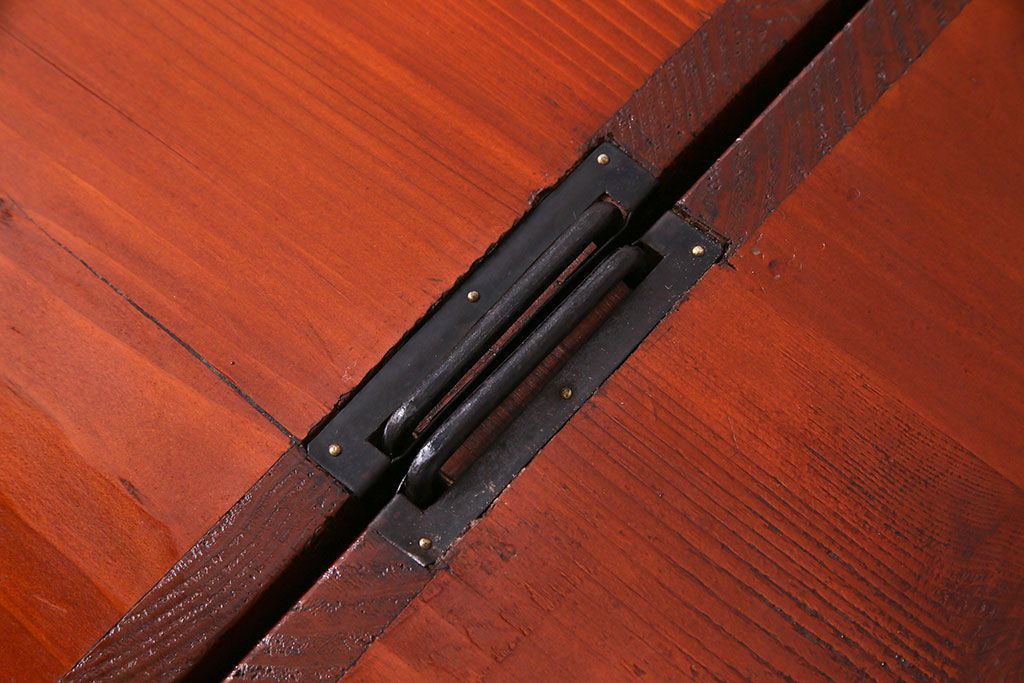 美品　前面ケヤキ共縁仕上げ　漆塗りが美しい重ね箪笥(衣装箪笥、衣裳箪笥)(R-030339)