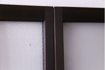 和製アンティーク　花ガラス入り　古い質感の木材が味わい深いガラス戸(格子戸、引き戸、建具)4枚セット