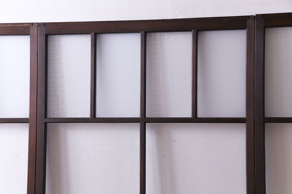 和製アンティーク　花ガラス入り　古い質感の木材が味わい深いガラス戸(格子戸、引き戸、建具)4枚セット