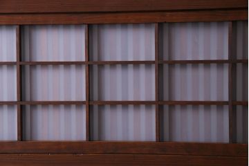 昭和中期　情緒溢れるガラス入り格子戸(引き戸、建具)2枚セット
