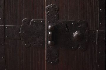 アンティーク家具　和製アンティーク　隠し付き　古い桐材の質感が魅力的な関東帳場箪笥(時代箪笥、和タンス、桐箪笥、桐たんす)(R-030344)