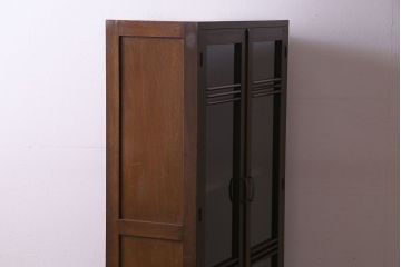 レトロ家具　昭和期　大振りサイズ　レトロモダンなデザインのブックケース(本箱、収納棚)(R-030354)