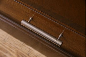 レトロ家具　昭和期　大振りサイズ　レトロモダンなデザインのブックケース(本箱、収納棚)(R-030354)