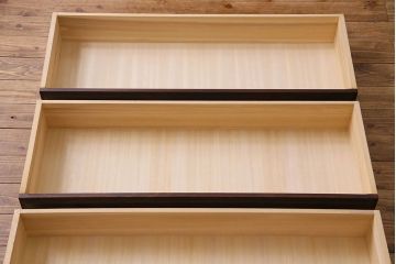 中古　北海道民芸家具　上品な佇まいの2段重ね整理タンス(チェスト、衣装箪笥、引き出し)(R-030355)