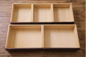 中古　北海道民芸家具　上品な佇まいの2段重ね整理タンス(チェスト、衣装箪笥、引き出し)(R-030355)