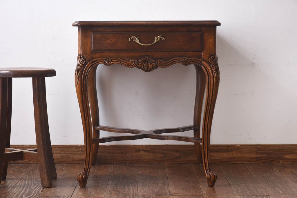 アンティーク雑貨 中古 DREXEL HERITAGE(ドレクセルヘリテイジ) old continent(オールドコンチネント) ランプテーブル(サイドテーブル)(定価約41万8千円)(R-030360)