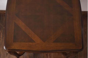 中古　DREXEL HERITAGE(ドレクセルヘリテイジ)　old continent(オールドコンチネント)　高級感漂うサイドテーブル(ランプテーブル)(定価約37万円)(R-030370)