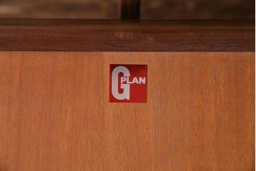 ヴィンテージ家具　北欧ビンテージ　G-PLAN(ジープラン)　お洒落で機能的なエクステンションテーブル(ラウンドテーブル、ダイニングテーブル)(R-030373)