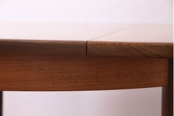 ヴィンテージ家具　北欧ビンテージ　G-PLAN(ジープラン)　お洒落で機能的なエクステンションテーブル(ラウンドテーブル、ダイニングテーブル)(R-030373)