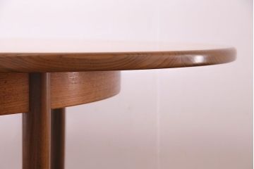 ヴィンテージ家具　北欧ビンテージ　G-PLAN(ジープラン)　お洒落で機能的なエクステンションテーブル(ラウンドテーブル、ダイニングテーブル)(R-030373)