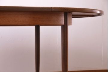 ヴィンテージ家具　北欧ビンテージ　G-PLAN(ジープラン)　お洒落で機能的なエクステンションテーブル(ラウンドテーブル、ダイニングテーブル)(R-030373)