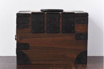 アンティーク雑貨　和製アンティーク　桐材　味わいのある柔らかな風合いが魅力的な硯箱(小引き出し)(R-030380)