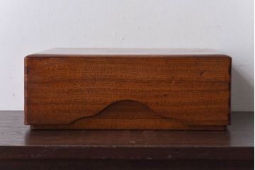 アンティーク雑貨　昭和初期　クスノキ材　光沢のある木肌が美しい文箱(木箱、収納箱)(R-030381)