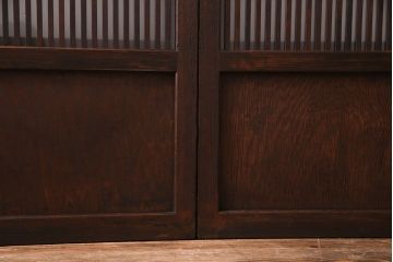 昭和レトロ　板ガラス裏障子留め　細かな桟が繊細な雰囲気漂う格子ガラス戸2枚セット(引き戸、ガラス帯戸)(R-030382)