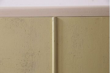 ペイント家具　リボンのような引き手がかわいらしいイギリスアンティークのチェスト(戸棚、キャビネット、引き出し)(R-030393)