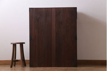 アンティーク家具　和製アンティーク　前面ケヤキ材　漆塗り　丸金具が目を惹く隠し付き松本帳場箪笥(引き出し、戸棚)(R-030394)