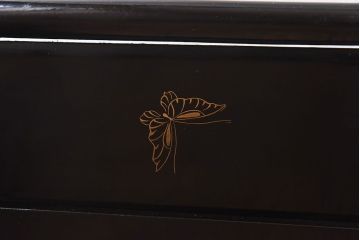 アンティーク雑貨　昭和初期　植物と蝶の絵があしらわれた二つ折り衣桁(着物掛け)(R-030401)