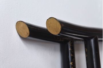 アンティーク雑貨　昭和初期　植物と蝶の絵があしらわれた二つ折り衣桁(着物掛け)(R-030401)