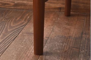 ヴィンテージ家具　北欧ビンテージ　温かな色味が魅力のダイニングチェア(ワークチェア)(3)(R-030405)