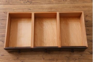 ビンテージ　松本民芸家具　リメイク　品良く仕上げてくれるローチェスト(引き出し、和タンス)(1)(R-030407)