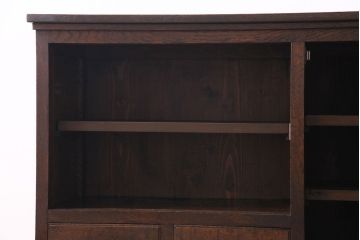 アンティーク家具　大正ロマン　色ガラス　古いナラ材の質感が味わい深い収納棚(ローボード、食器棚、ブックケース)(R-030412)