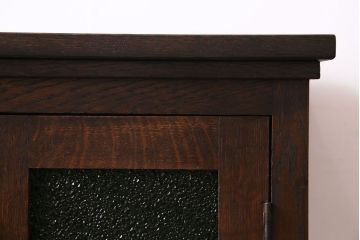 アンティーク家具　大正ロマン　色ガラス　古いナラ材の質感が味わい深い収納棚(ローボード、食器棚、ブックケース)(R-030412)