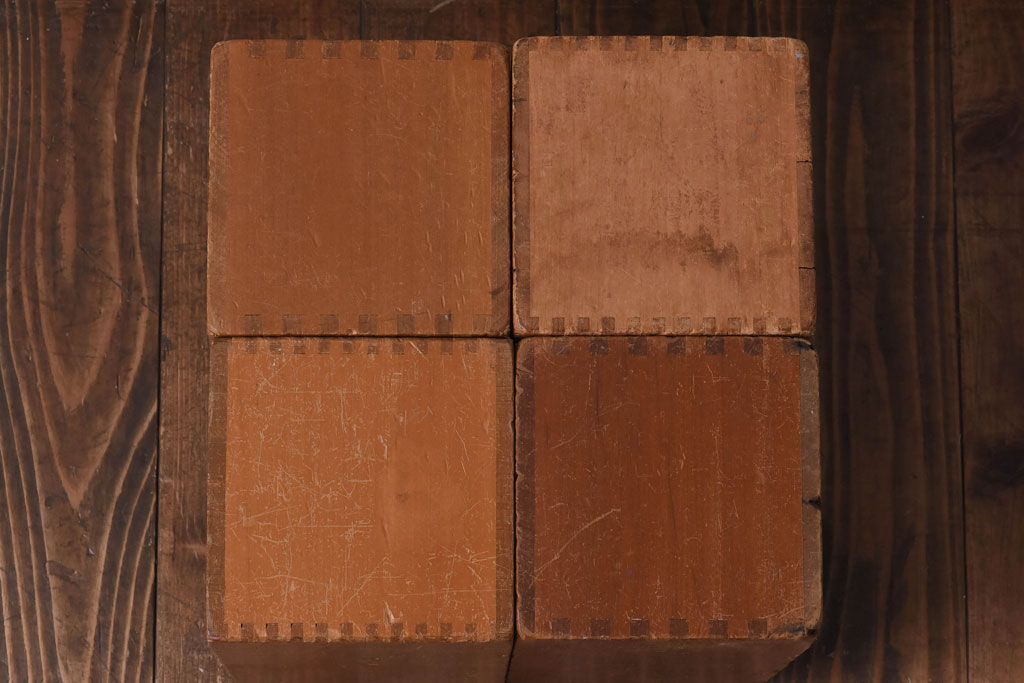 アンティーク雑貨　昭和レトロ　大きな積み木セット【長方形/4ヶ組】(飾り台、花台、ディスプレイ雑貨)