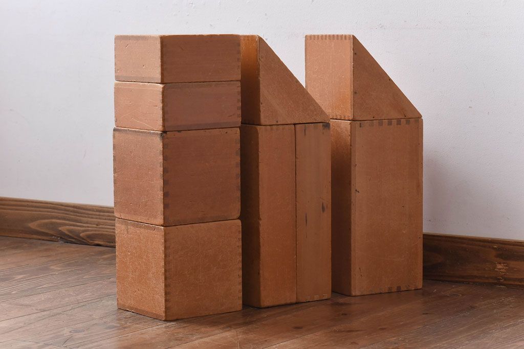 アンティーク雑貨　昭和レトロ　大きな積み木セット【マルチ/9ヶ組】(飾り台、花台、ディスプレイ雑貨)