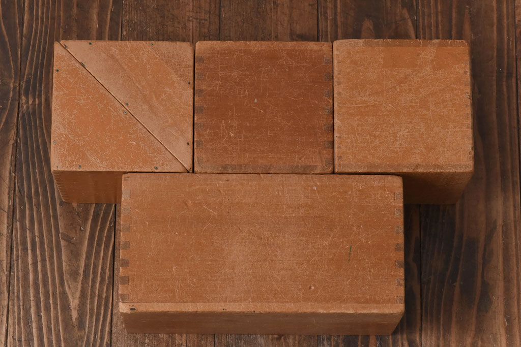 アンティーク雑貨　昭和レトロ　大きな積み木セット【マルチ/9ヶ組】(飾り台、花台、ディスプレイ雑貨)