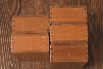 アンティーク雑貨　昭和レトロ　大きな積み木セット【四角形/8ヶ組】(飾り台、花台、ディスプレイ雑貨)