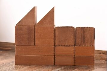 アンティーク雑貨　昭和レトロ　大きな積み木セット【マルチ/12ヶ組】(飾り台、花台、ディスプレイ雑貨)