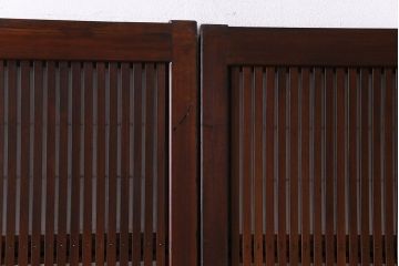昭和期　裏障子付き　組子モチーフのガラスがお洒落な格子戸2枚セット(ガラス帯戸、ガラス戸、引き戸、帯戸)(R-030430)
