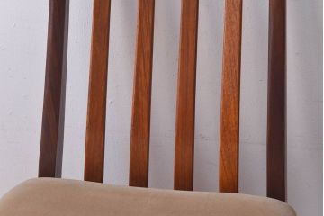 北欧家具　G-PLAN(ジープラン)　チーク材の温もり溢れるビンテージダイニングチェア(椅子)(R-030433)